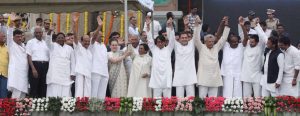 File photo: Leaders of opposition parties sharing stage at HD Kumaraswamy's swearing-in ceremony in 2018