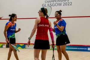 Joshna Chinappa (left) and Dipika Pallikal Karthik (right) celebrating after winning a shot at the 2022 Glasgow World Championships. (Twitter / Dipika Pallikal)