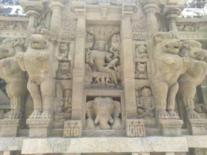 Lions in Kailasanatha temple, Kanchipuram, and the foundation inscription