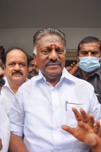 O Panneerselvam and his suppoersters at AIADMK office