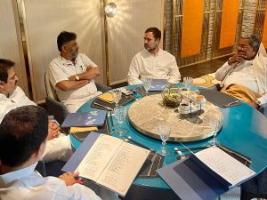 Congress leaders Siddaramaiah and DK Shivakumar in a meeting with Rahul Gandhi in New Delhi on 29 June, 2022. File photo (supplied)