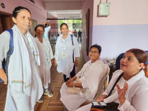 A group of women Bharat Yatris resting after their morning walk in Thiruvananthapuram on Monday. South First/ Anusha Ravi Sood.