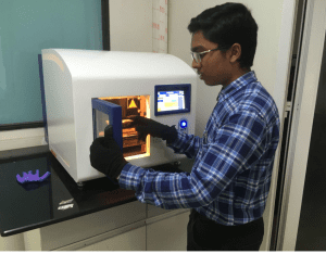 Sonit Sisolekar in IISER lab, IESO