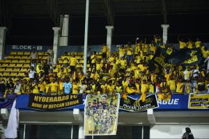 Hyderabad fans at the final of ISL 2021-22 between the HFC and Kerala Blasters. (Deccan Legion/Twitter)