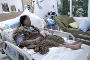 Jayalalithaa-in-hospital-20_12