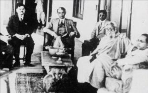 Periyar, who viewed the idea of making Hindi as a common language forceful, along with BR Ambedkar and Muhammad Ali Jinnah at Jinnah's residence in 1940. (Wikimedia Commons)