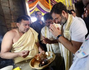 Rahul and team at Chamundeshwari temple