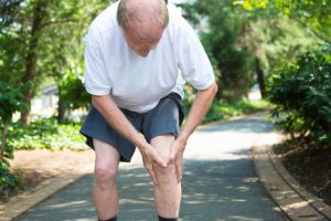 walking 2,000 steps helps in knee pain too
